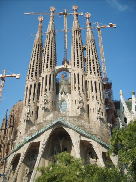Sagrada Família by Antoni Gaudí Sagrada Família by Antoni Gaudí