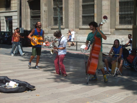 Photo of street artists in Barcelona Photo of street artists in Barcelona