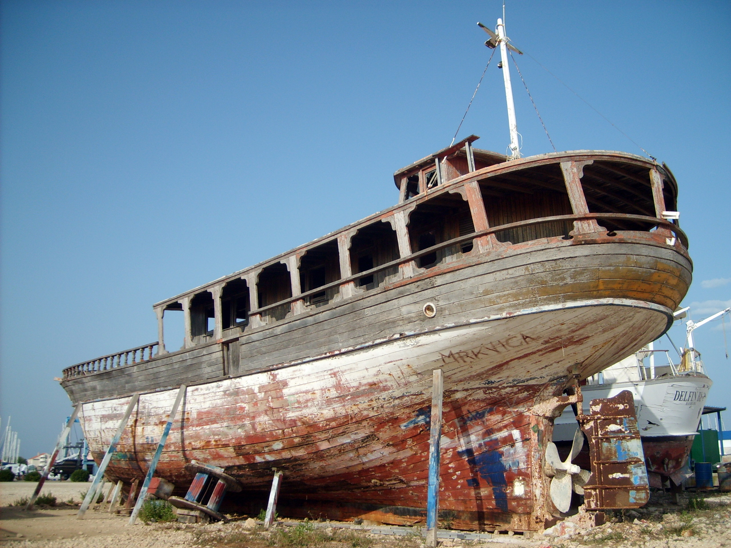 Boat on dry land, Copyright-free photo (by M. Vorel)