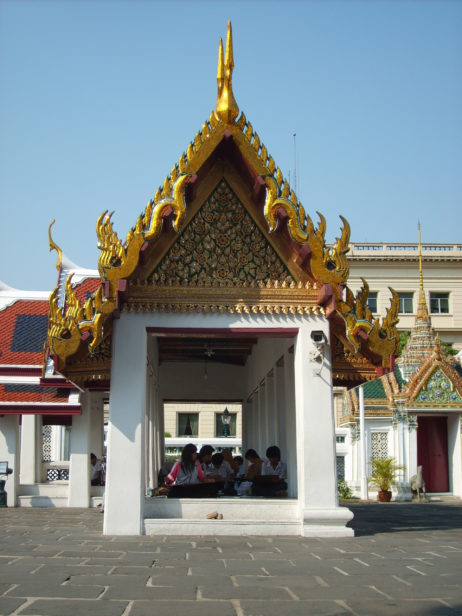 Students in Grand Palace – Bangkok Students in Grand Palace – Bangkok