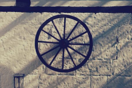 Farmhouse Wooden Wheel Farmhouse Wooden Wheel