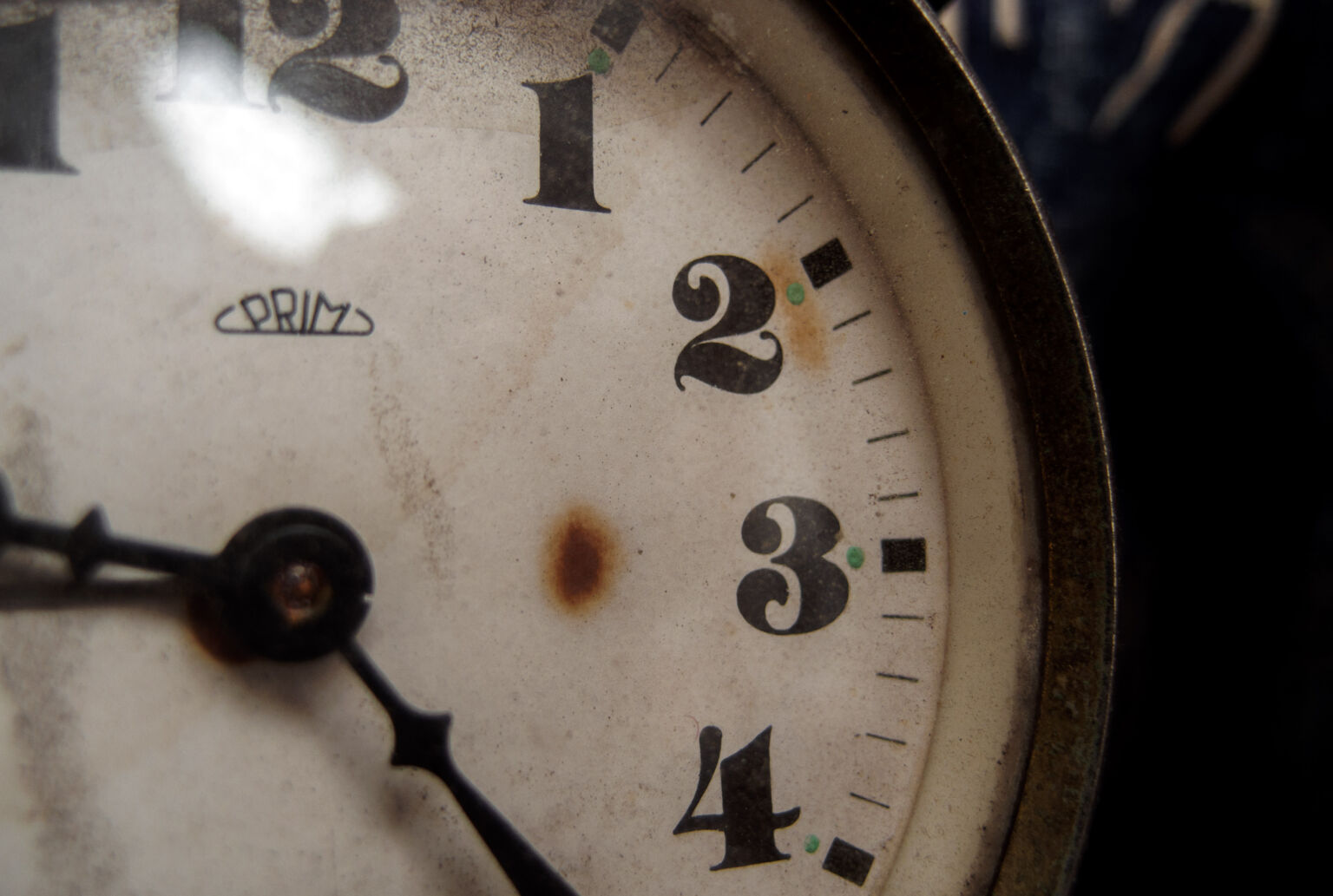 Vintage alarm clock | Copyright-free photo (by M. Vorel) | LibreShot