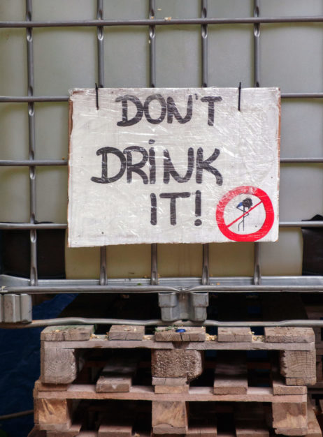 Don’t drink this water sign Don’t drink this water sign