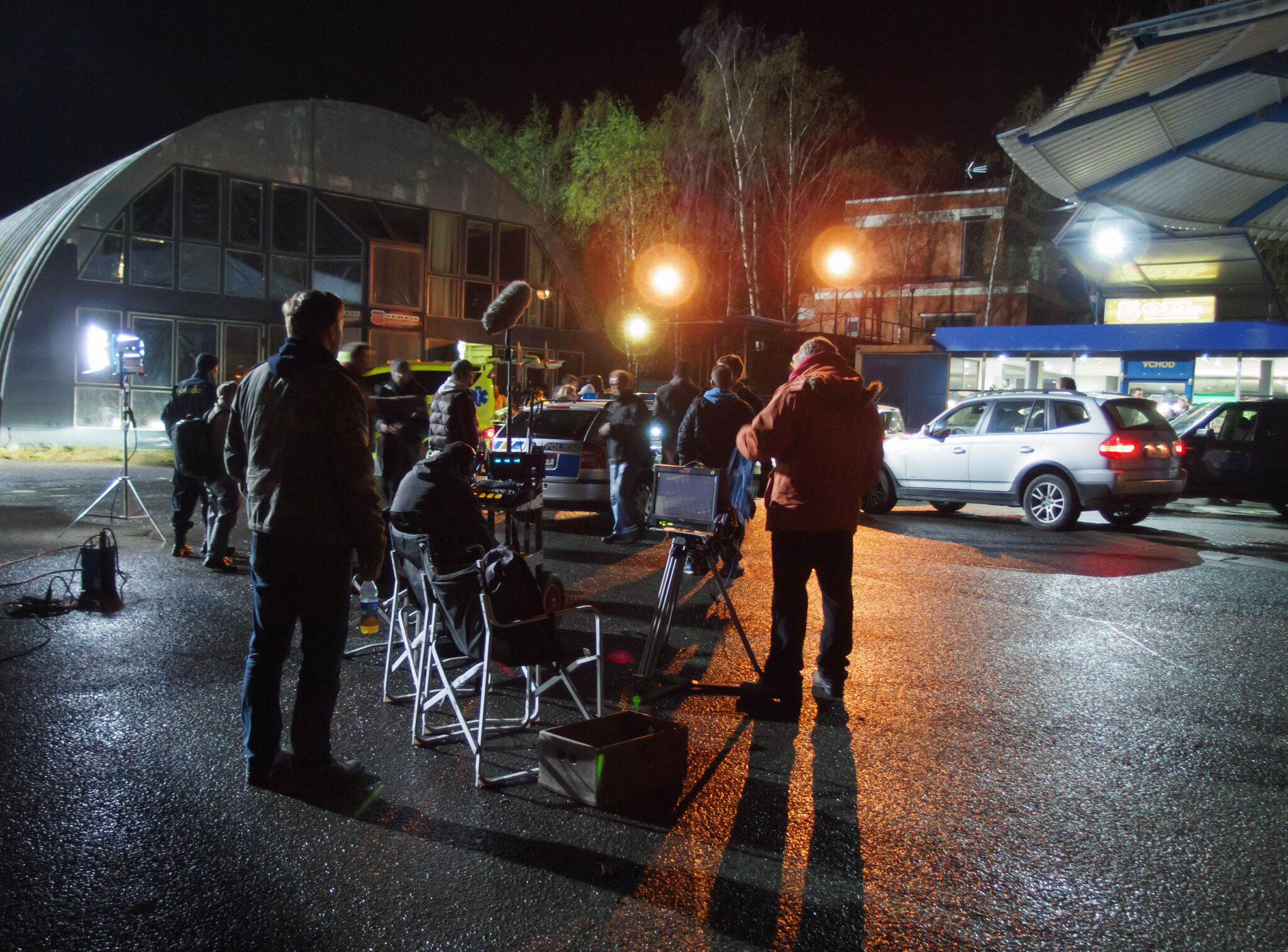 Shooting A Movie At Night Copyrightfree photo (by M. Vorel) LibreShot