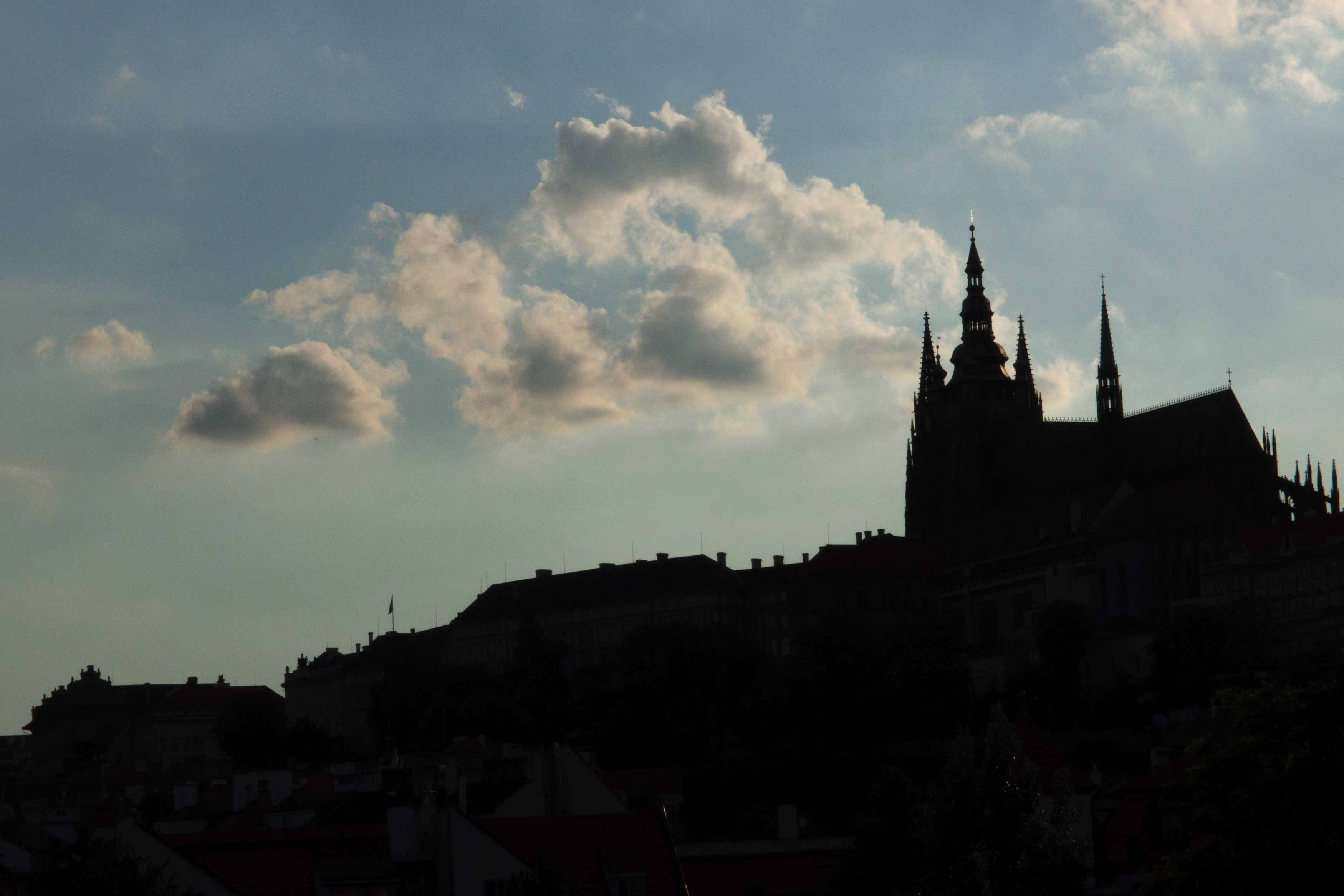 プラハ城のシルエット 無料のストックフォト Libreshot