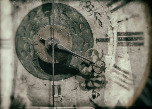 Old Wall Clock | Copyright-free photo (by M. Vorel) | LibreShot