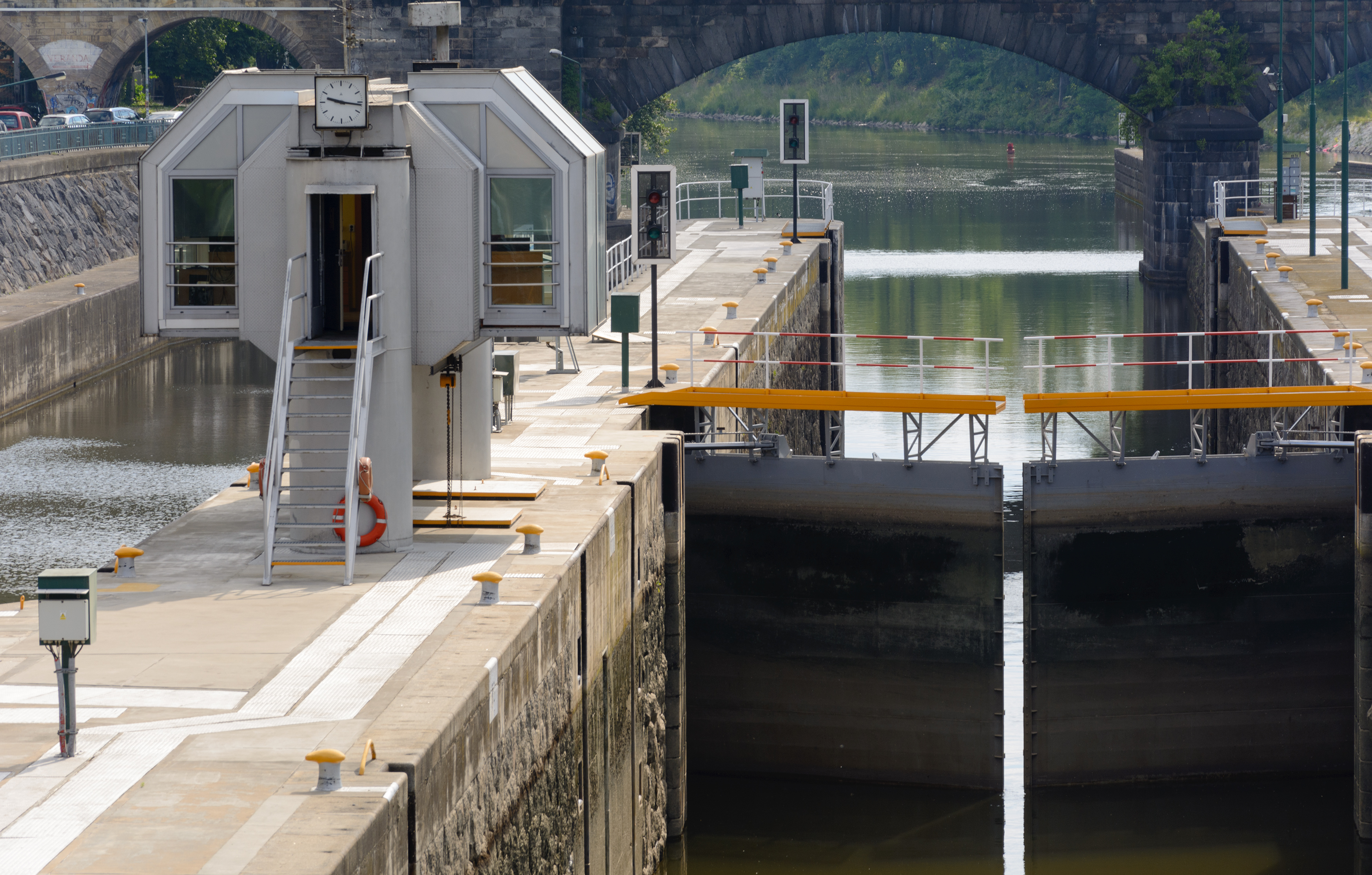 The Lock Chamber On The River | Free Stock Photo | LibreShot