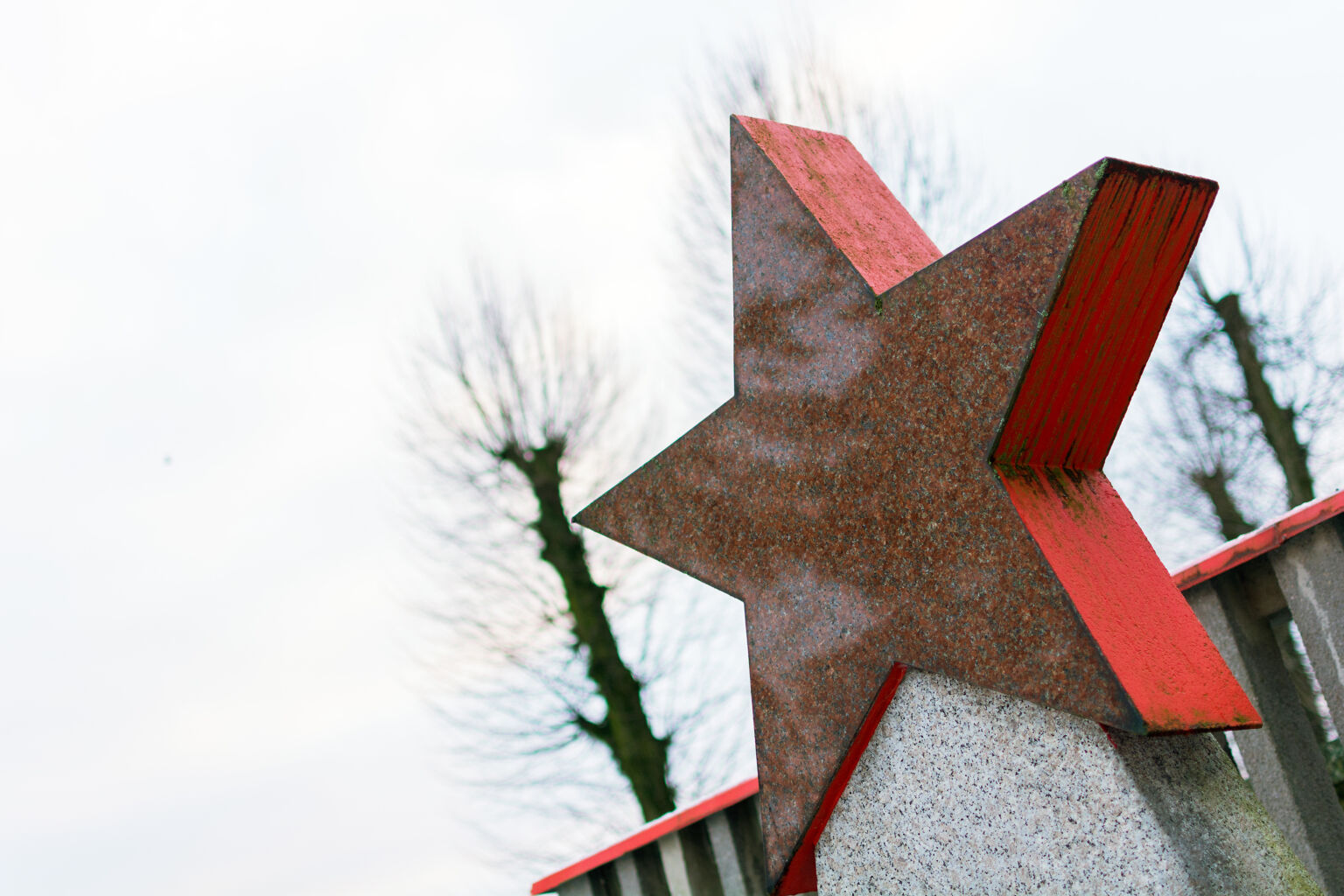 Communist Red Star | Copyright-free photo (by M. Vorel) | LibreShot