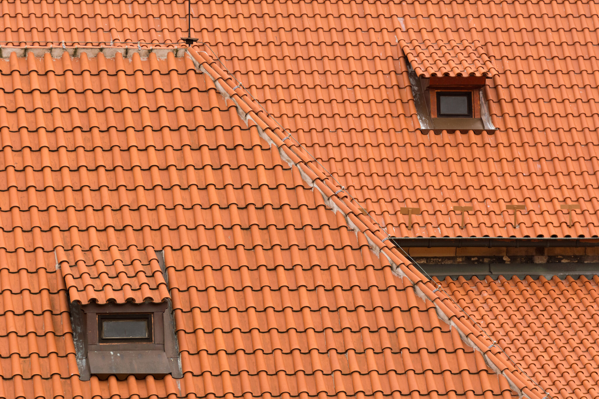 tiled-roof-2048x1365.jpg