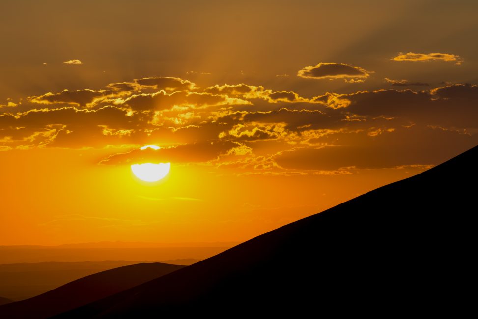 Sunset over the sand dunes | Copyright-free photo (by M. Vorel) | LibreShot