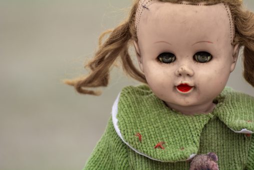 Boneca estranha