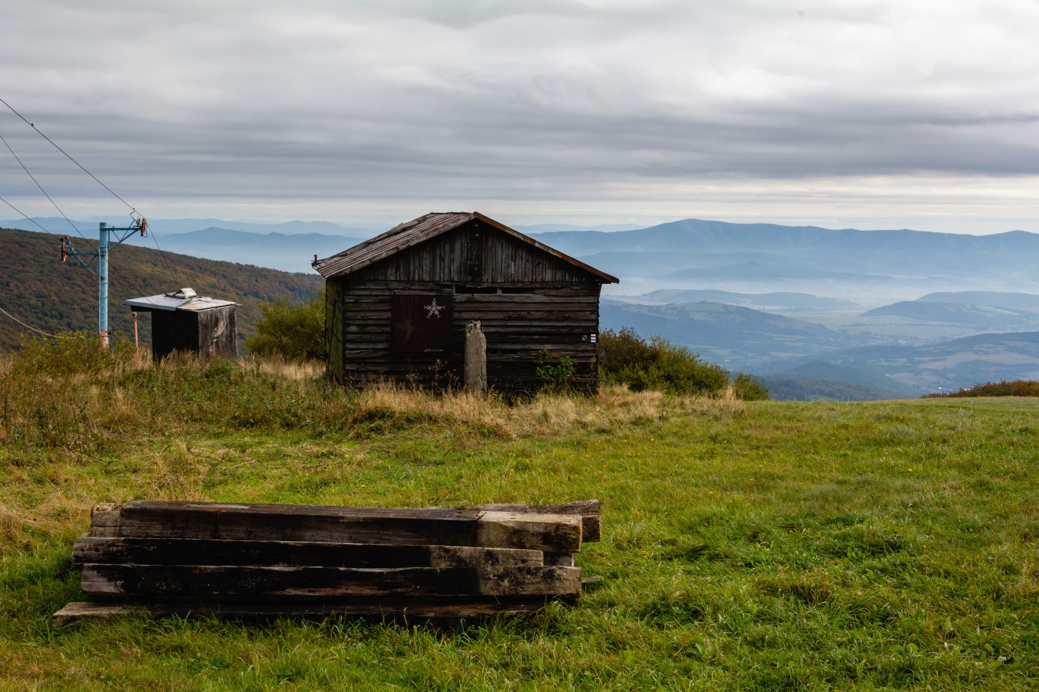 Old Wooden Log Cabin in the Mountains | Free Stock Photo | LibreShot