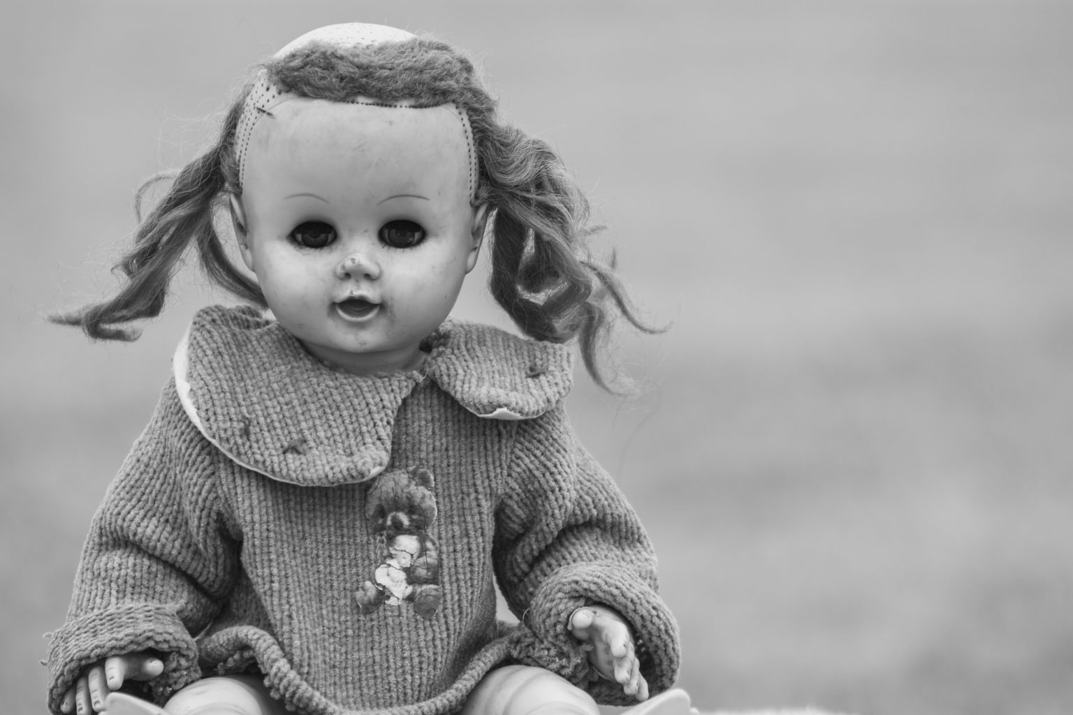 scary-doll-D71_7852-free-image-1536x1024