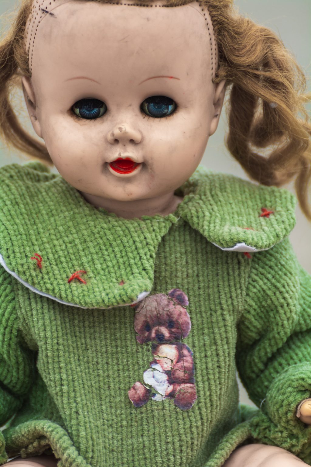 Creepy Doll Copyrightfree photo (by M. Vorel) LibreShot